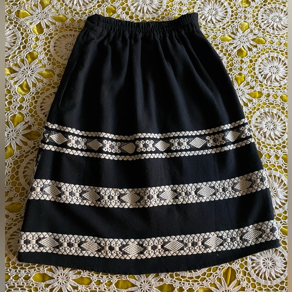 5 for $35 Ethnic pattern skirt - Picture 12 of 12